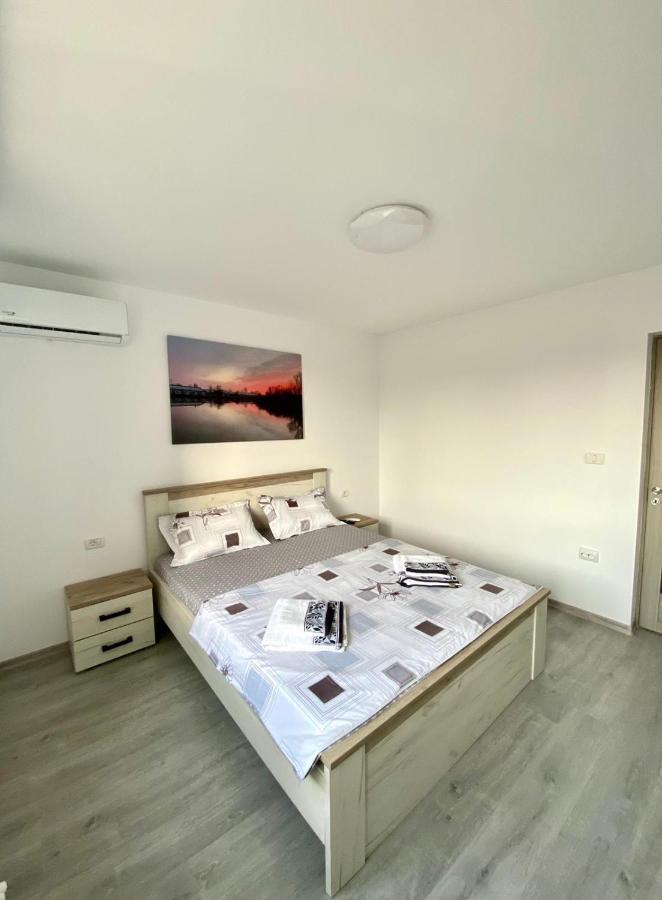 Apartament Livia Jurilovca Eksteriør bilde